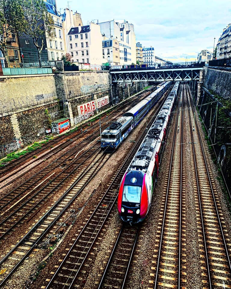 Sur les rails